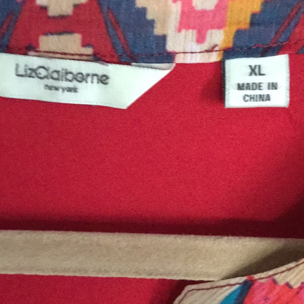 Blouse - Picture 2 of 3